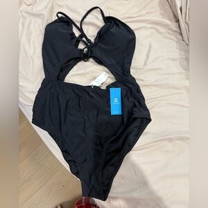 Cupshe Elegant Black Swimsuit